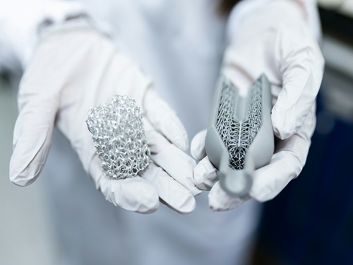 Anvendelsen og udsigten til AP-polymerer i ingeniørplast og biomedicinske områder